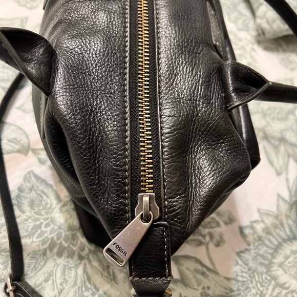 Black leather purse prefect condition, super clean, no scratches - Picture 5 of 5